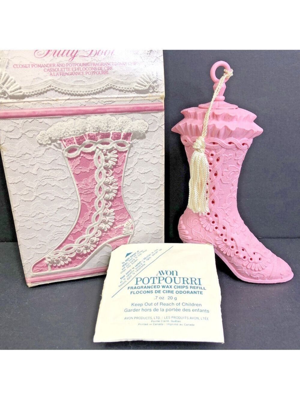 Vintage Avon Frilly Boot Potpourri Closet Pomander & Fragranced Wax Chips IT